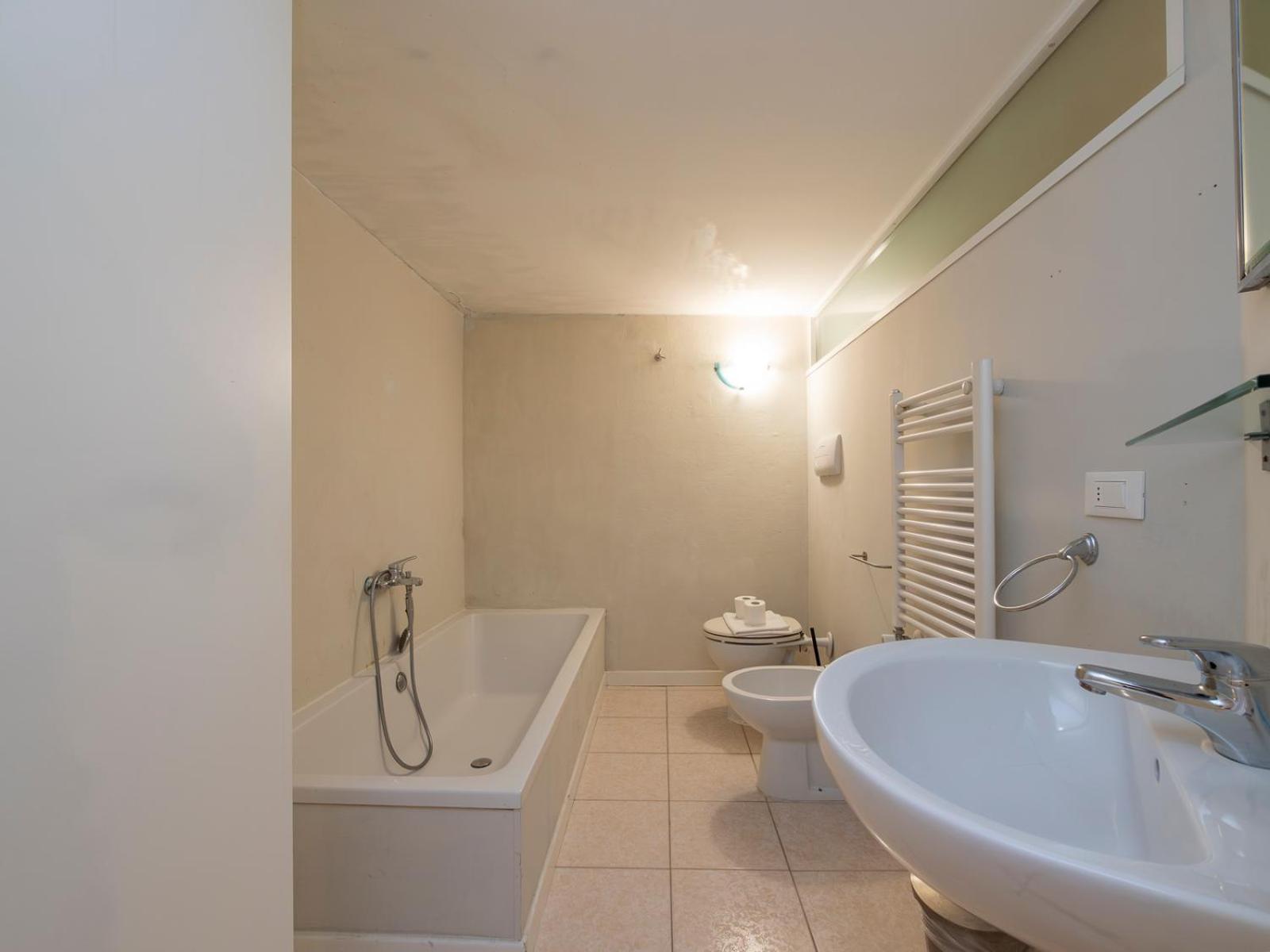 Luxury - Ausonio 16 * Milan
