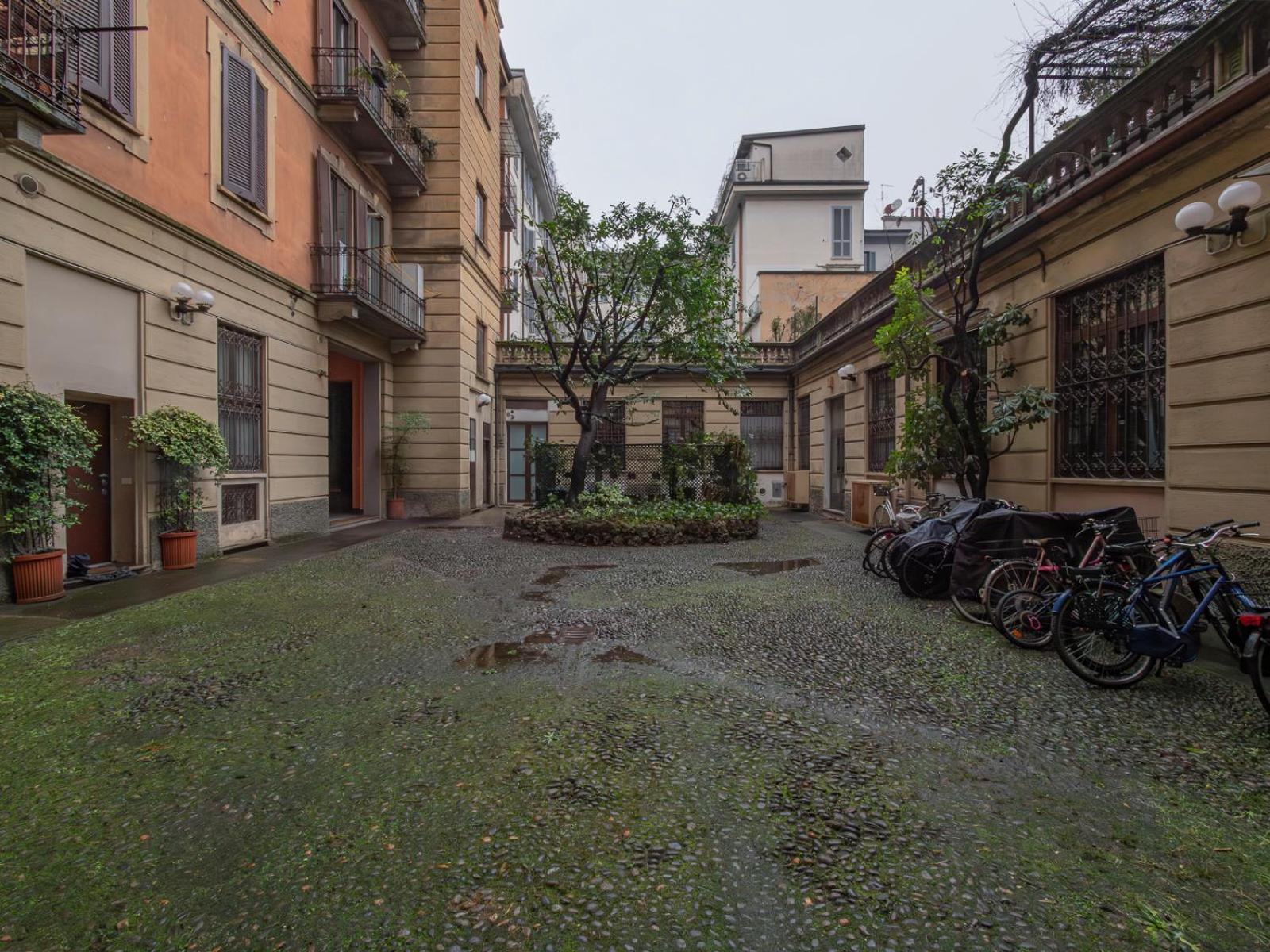 Luxury - Ausonio 16 Milan